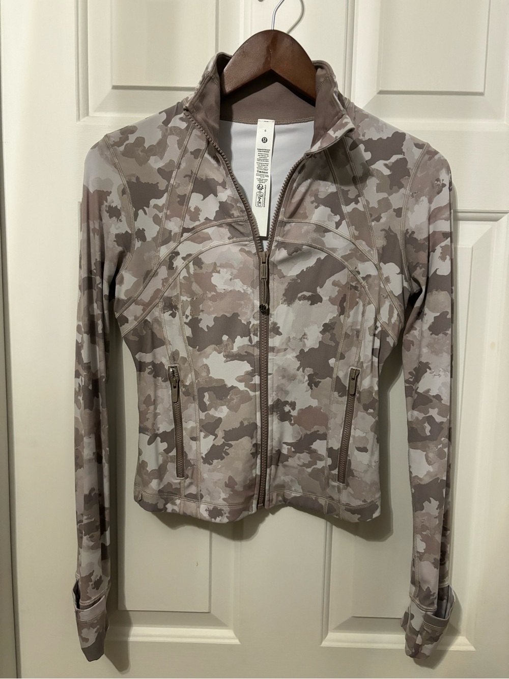 Lululemon- LIMITED EDITION DEFINE CROPPED NULU Taupe Camo Zip-Up  Jacket